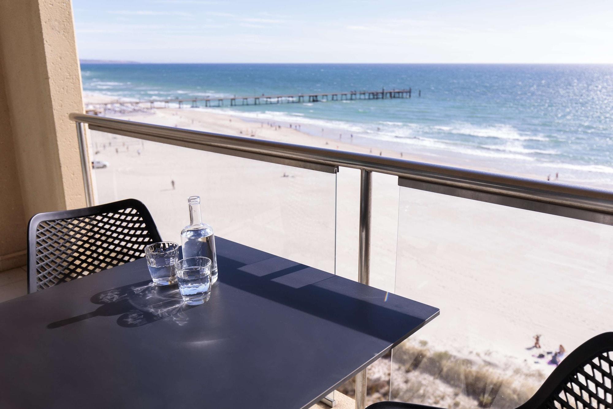 Aparthotel Oaks Glenelg Plaza Pier 4*