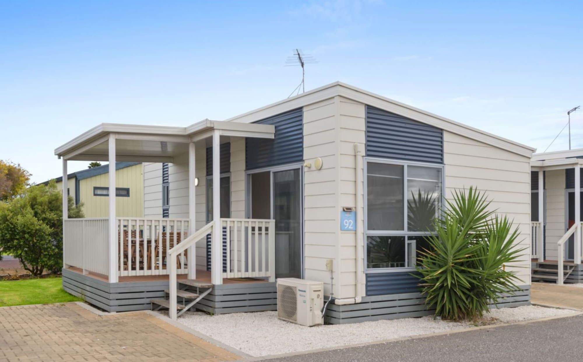 Discovery Parks - Beachfront Hotel 4*