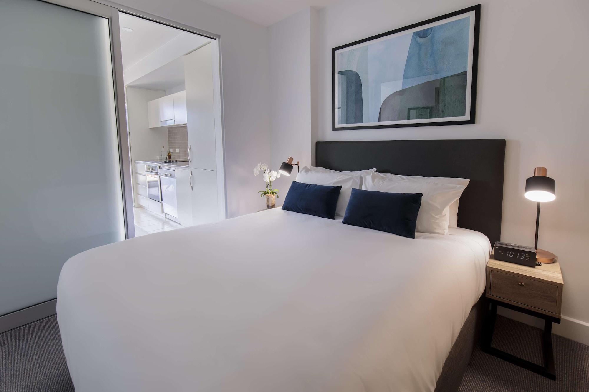 Aparthotel Oaks Glenelg Plaza Pier 4*