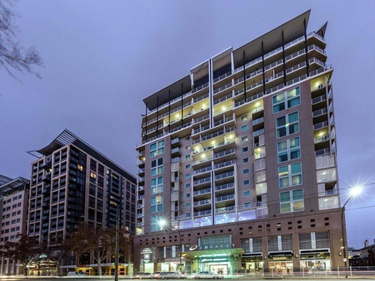 96 North Terrace 5* Adelaide