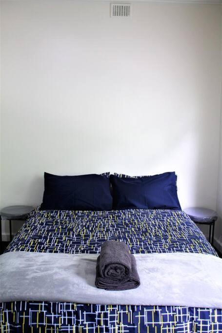 Entire 3br Apt With Parking