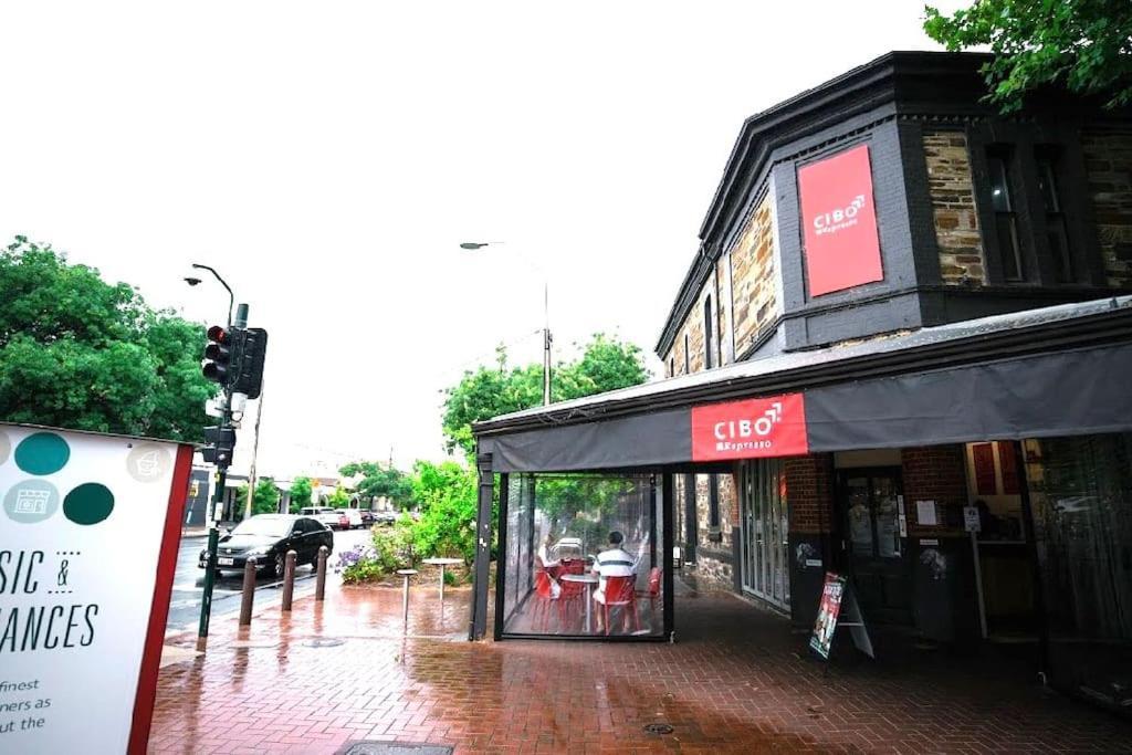 The Muse On Halifax Stylish Town House Apartamento Adelaide