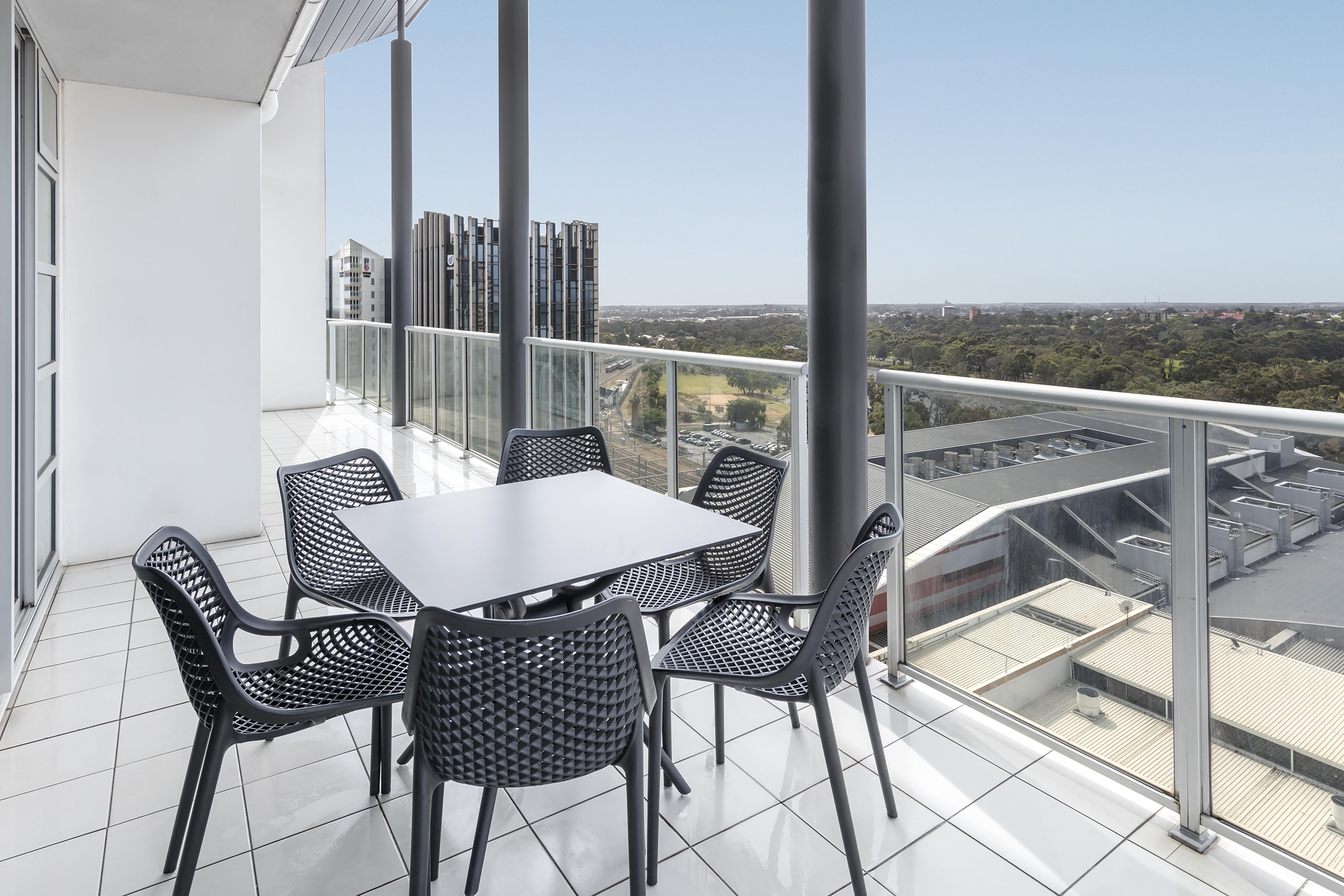 Aparthotel Oaks Embassy 4*