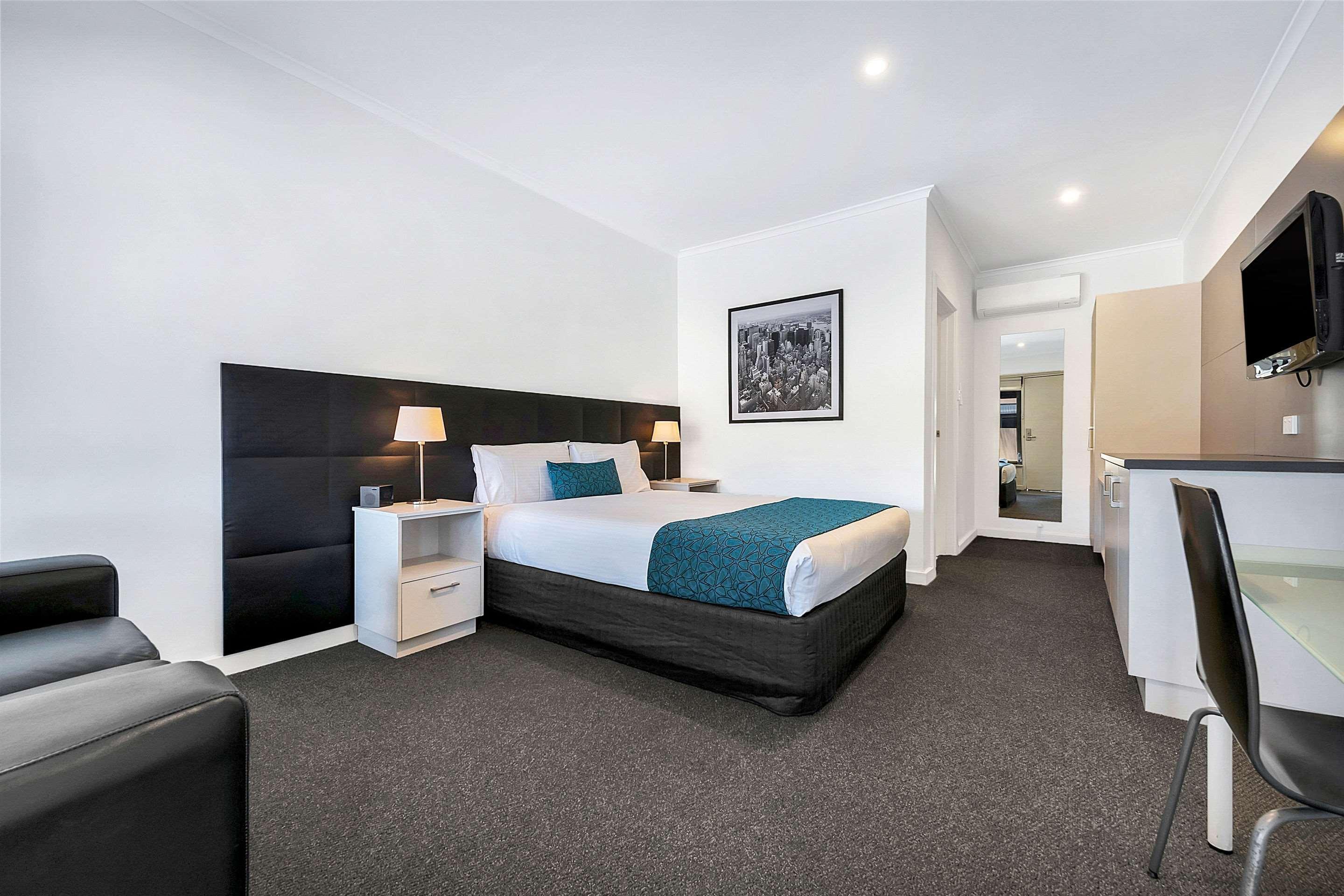 Hotel Comfort & Manhattan