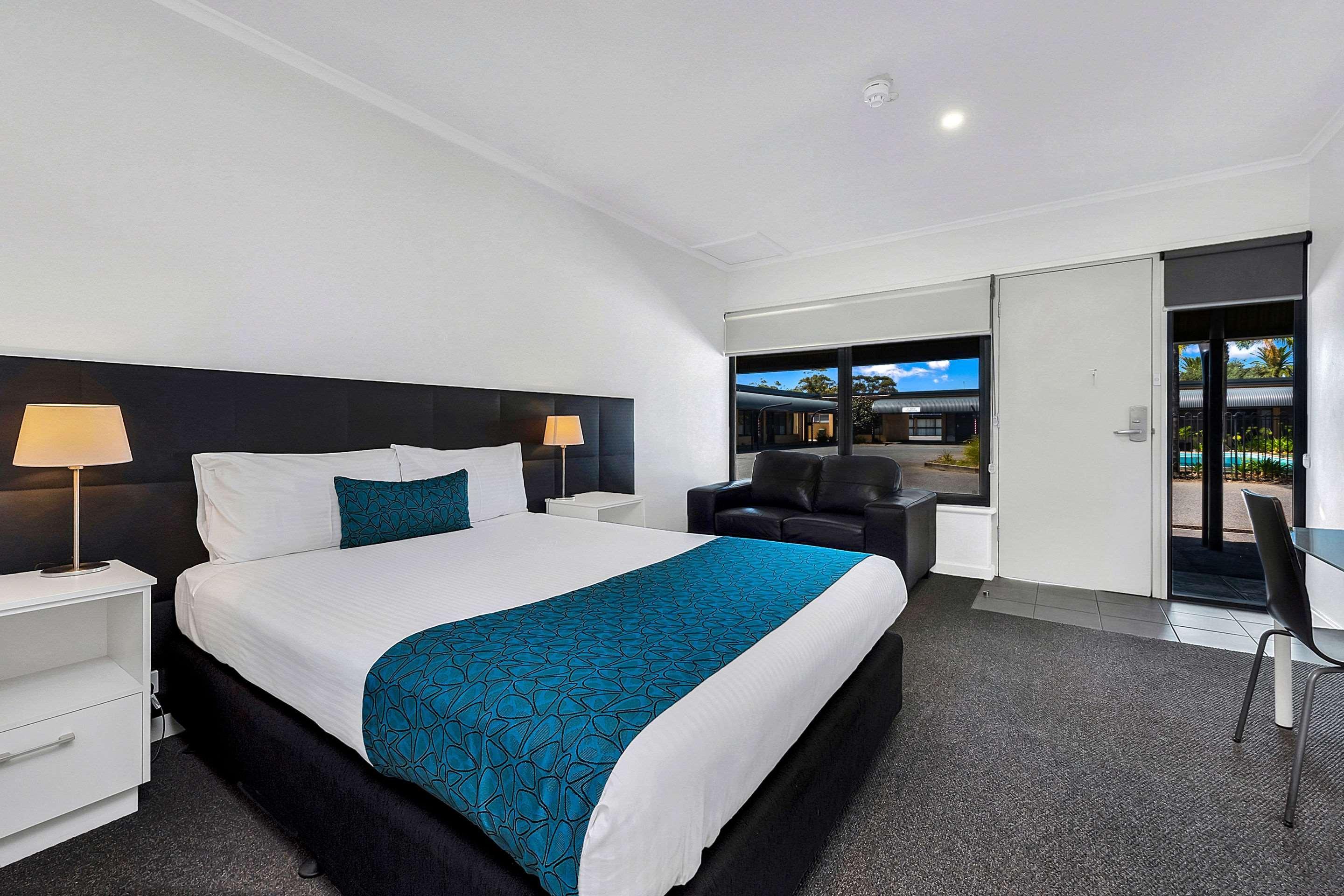Comfort & Manhattan Adelaide