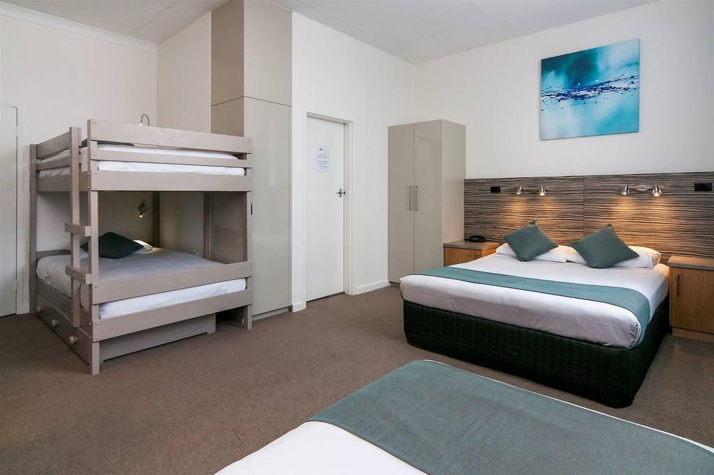 Comfort Regal Park 3*