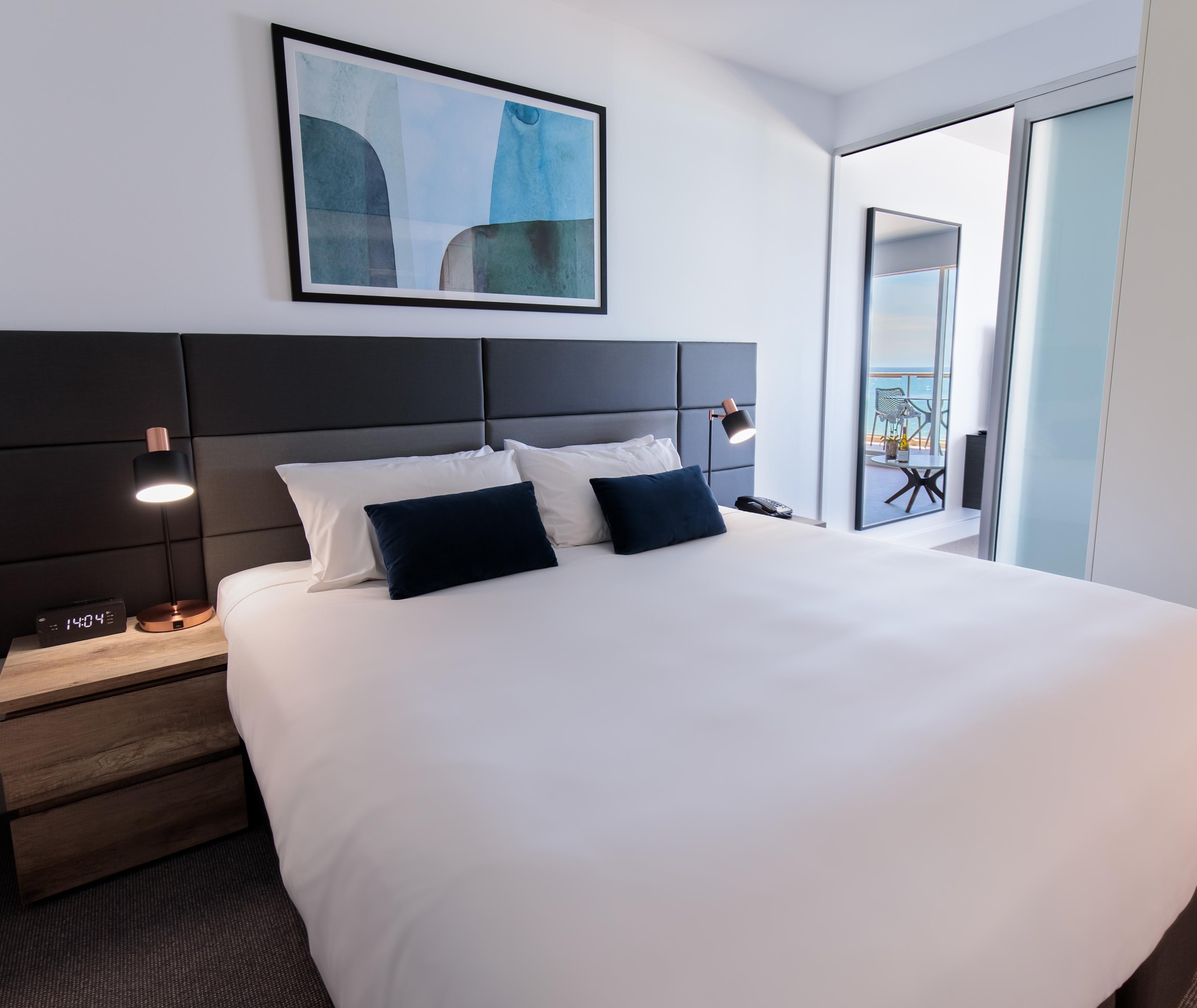 Oaks Glenelg Plaza Pier Aparthotel Adelaide