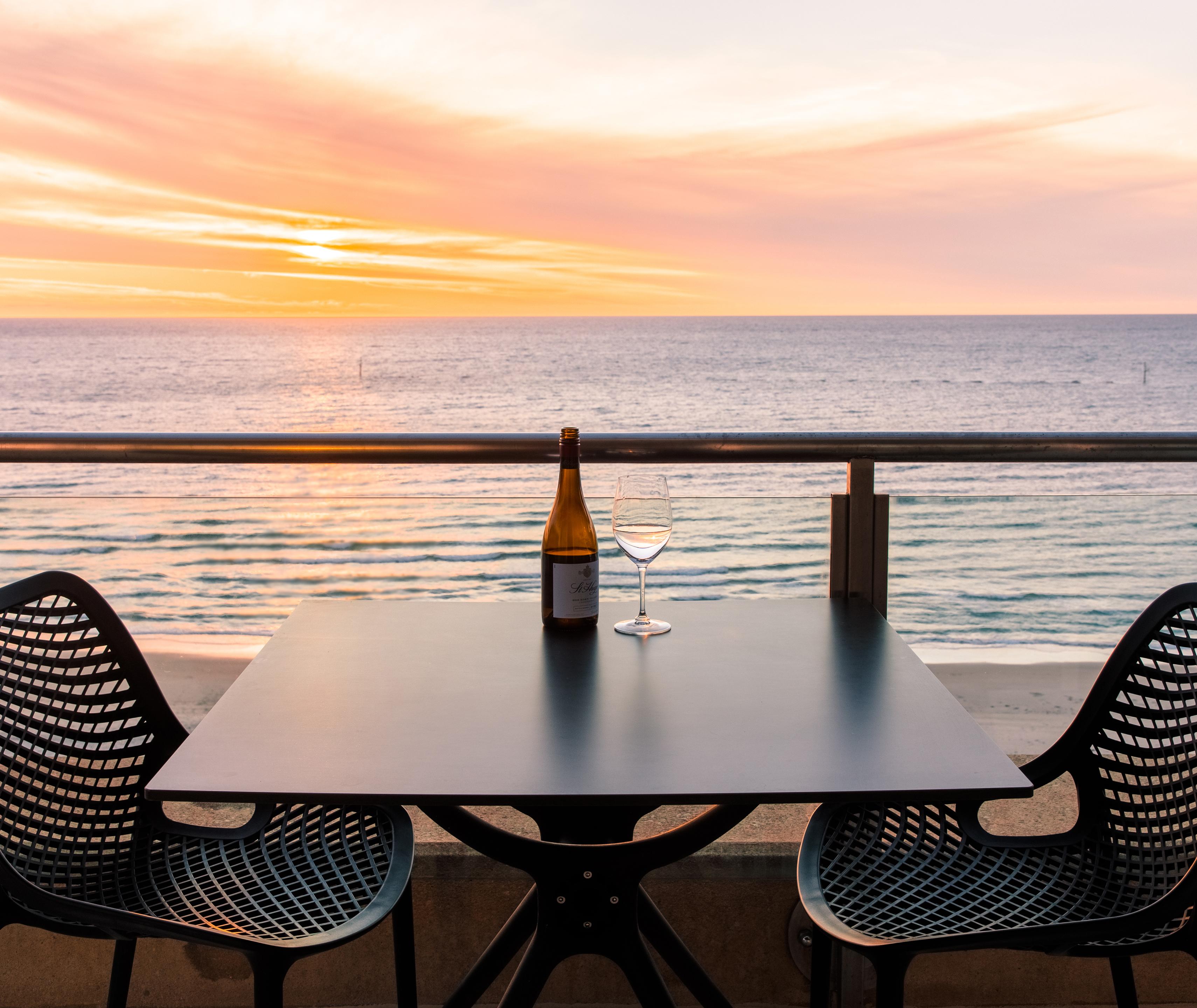 Oaks Glenelg Plaza Pier Aparthotel 4*
