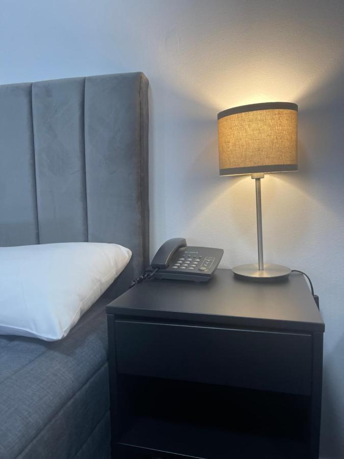 West Motel 3*