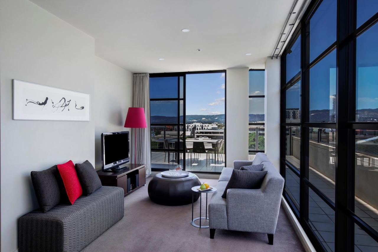 Mantra Hindmarsh Square Hotel