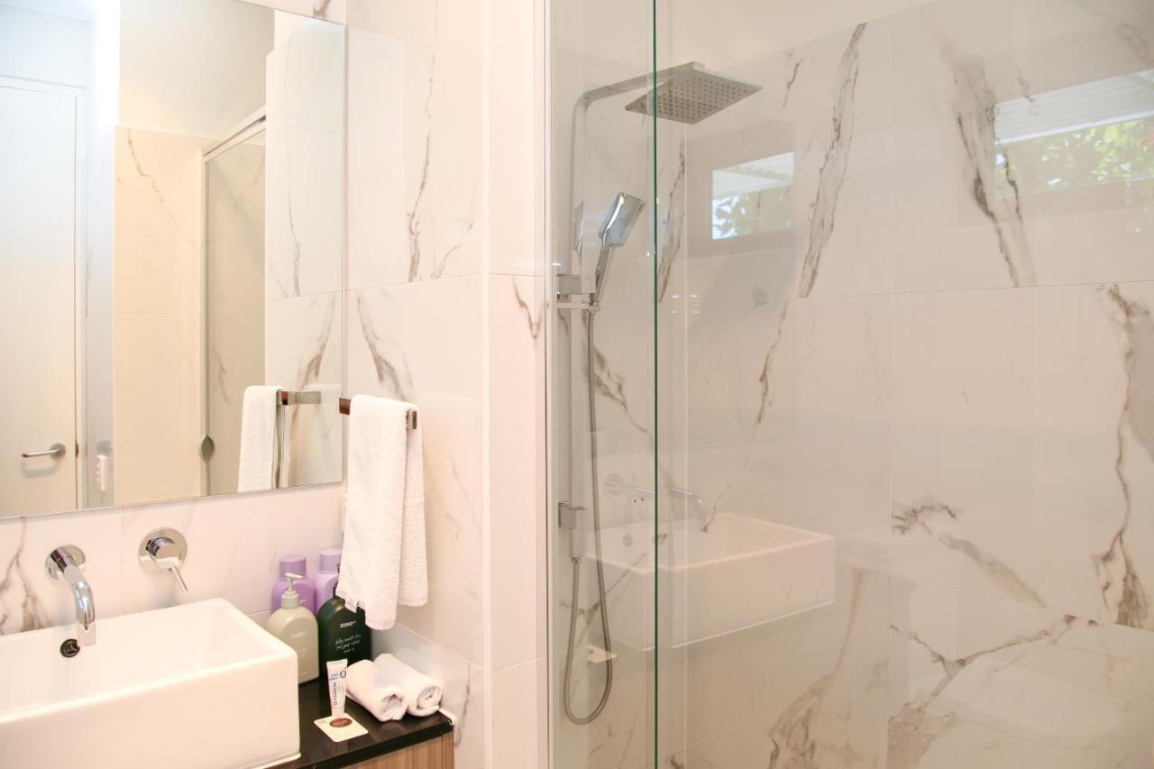 Hilton Executive Apartment *