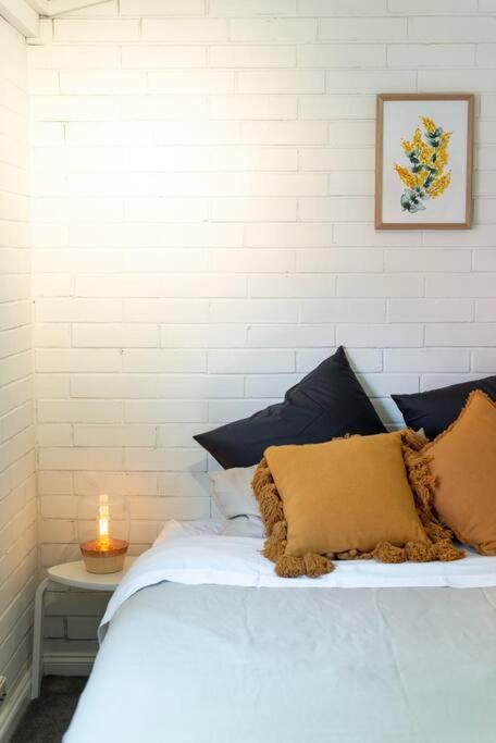 Stylish, Comfortable And Pet Friendly Home In The Heart Of Kensington