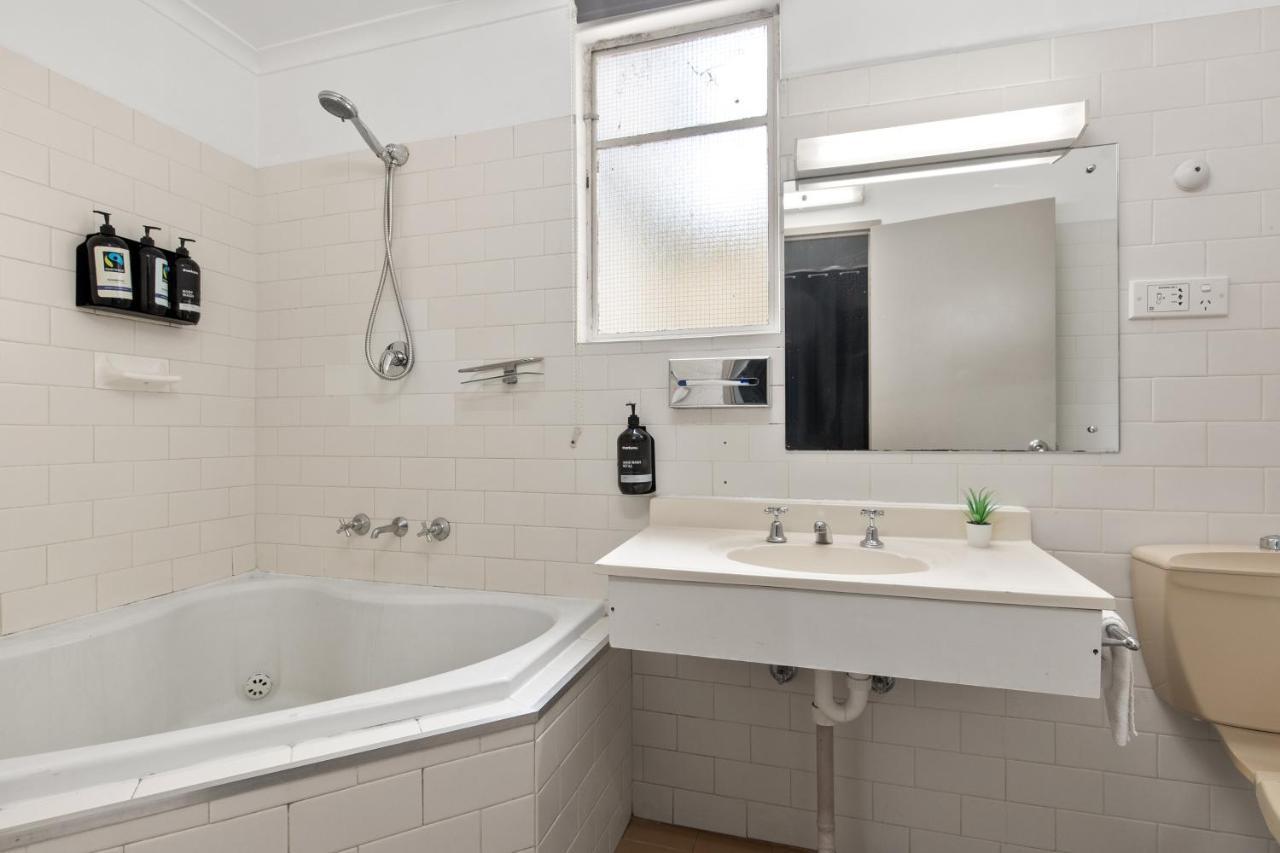 Paringa Hotel 3*