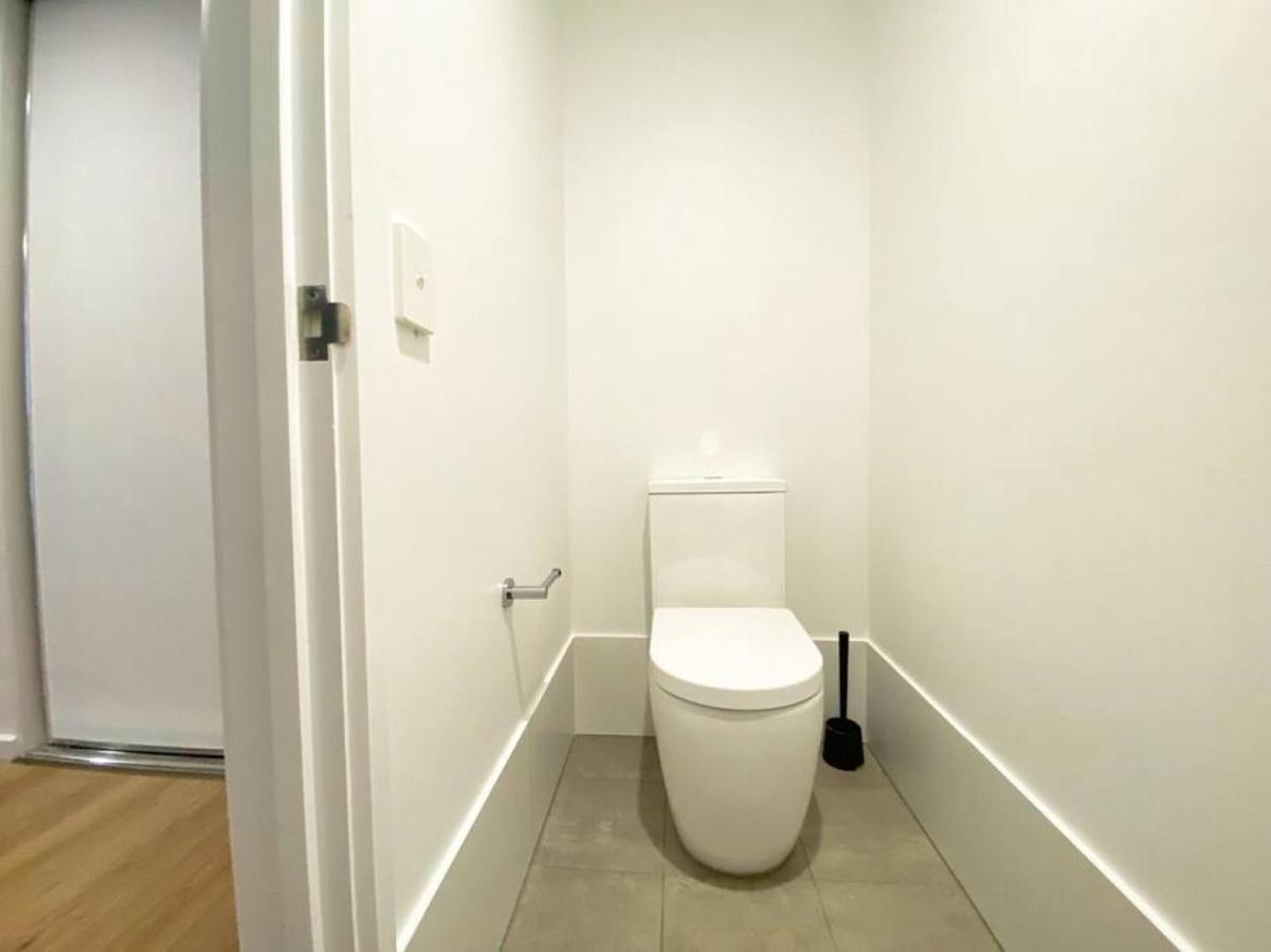 Apartment Beautiful 2br At Cbd With Pool-gym-bbq