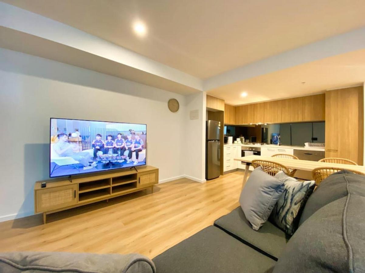 Apartment Beautiful 2br At Cbd With Pool-gym-bbq