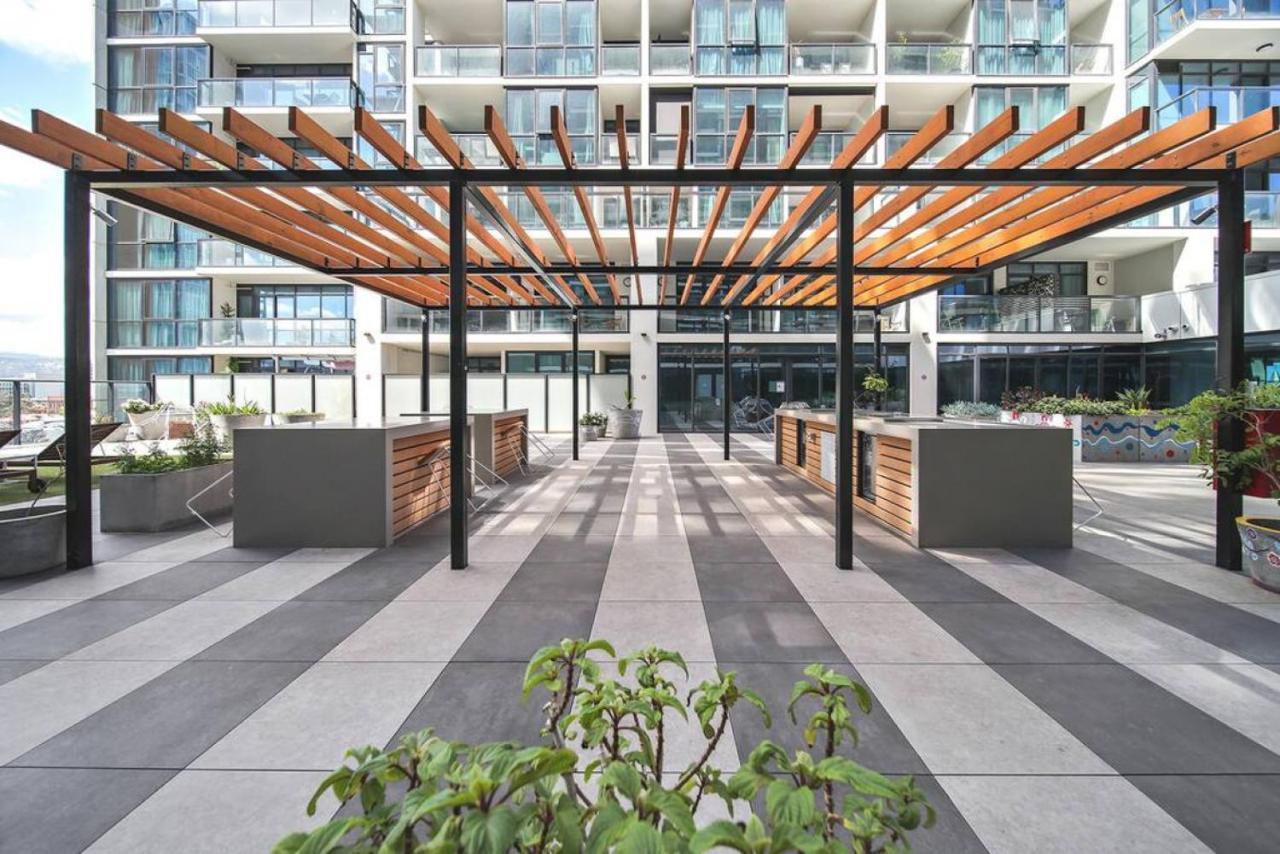 Apartment Beautiful 2br At Cbd With Pool-gym-bbq Adelaide
