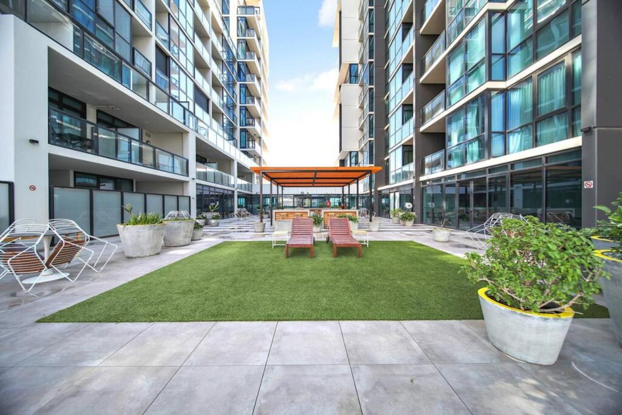 Beautiful 2br At Cbd With Pool-gym-bbq * Adelaide