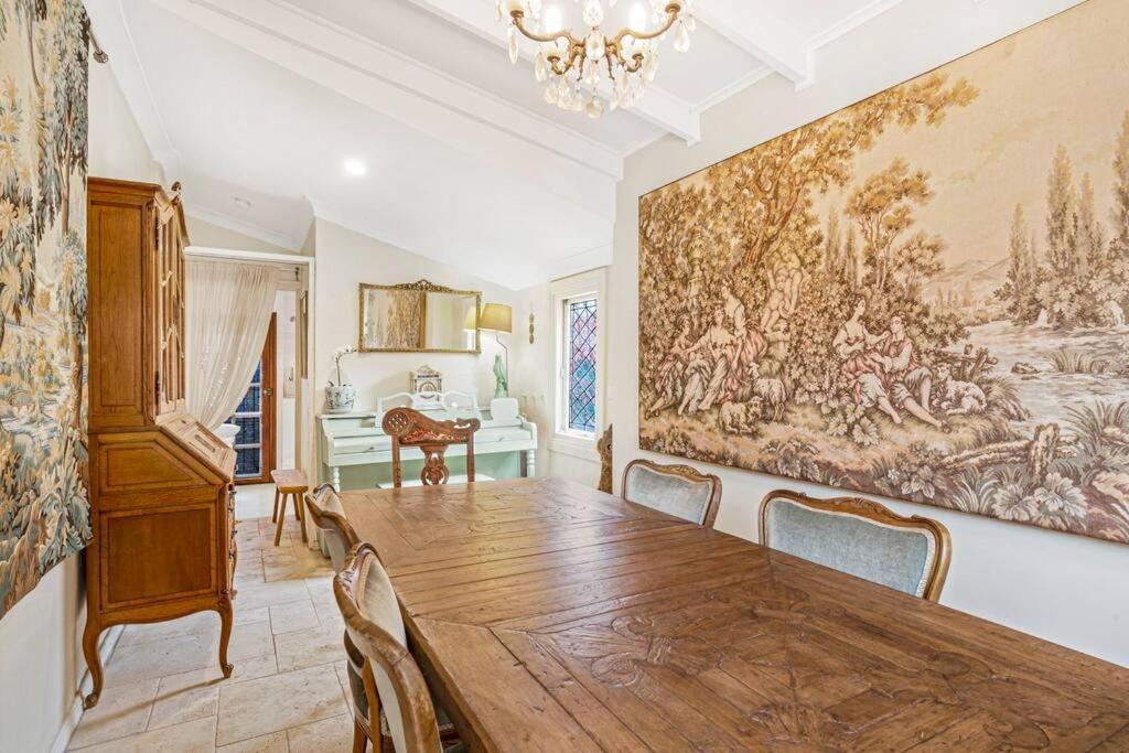 Holiday home Firebird A Hallmark To Adelaides History *