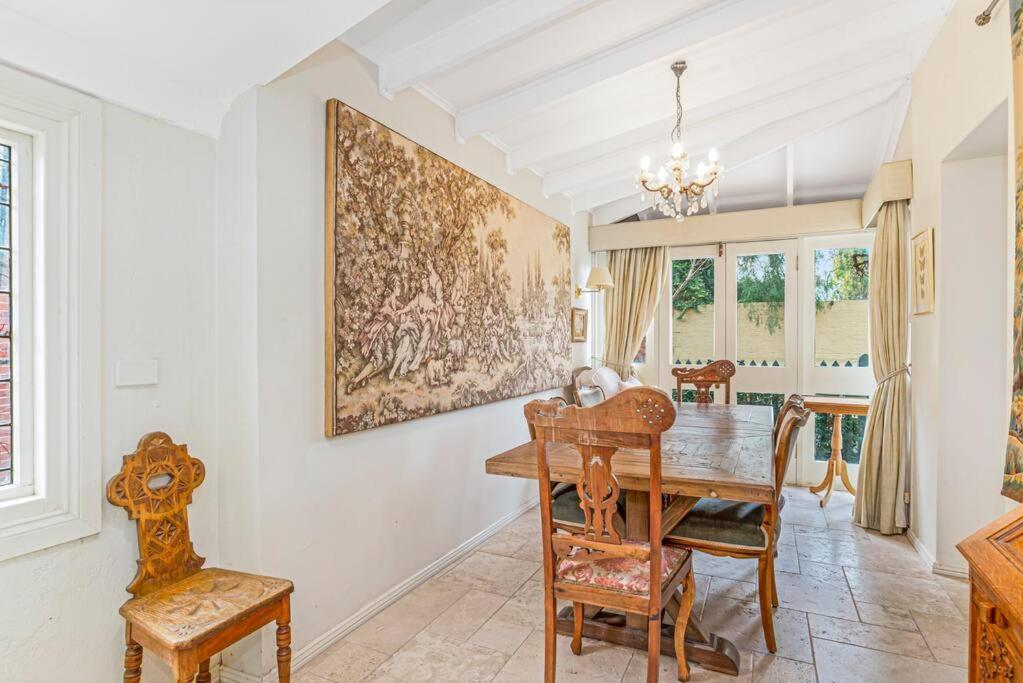 Firebird A Hallmark To Adelaides History Holiday home