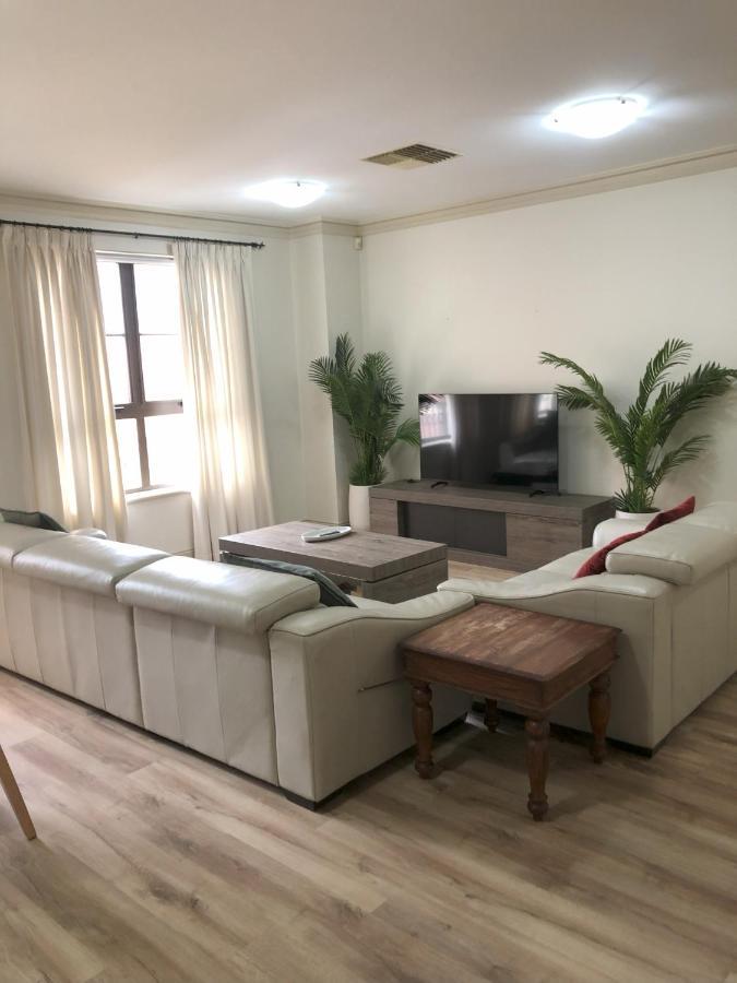 Superb In Adelaides East End Apartment
