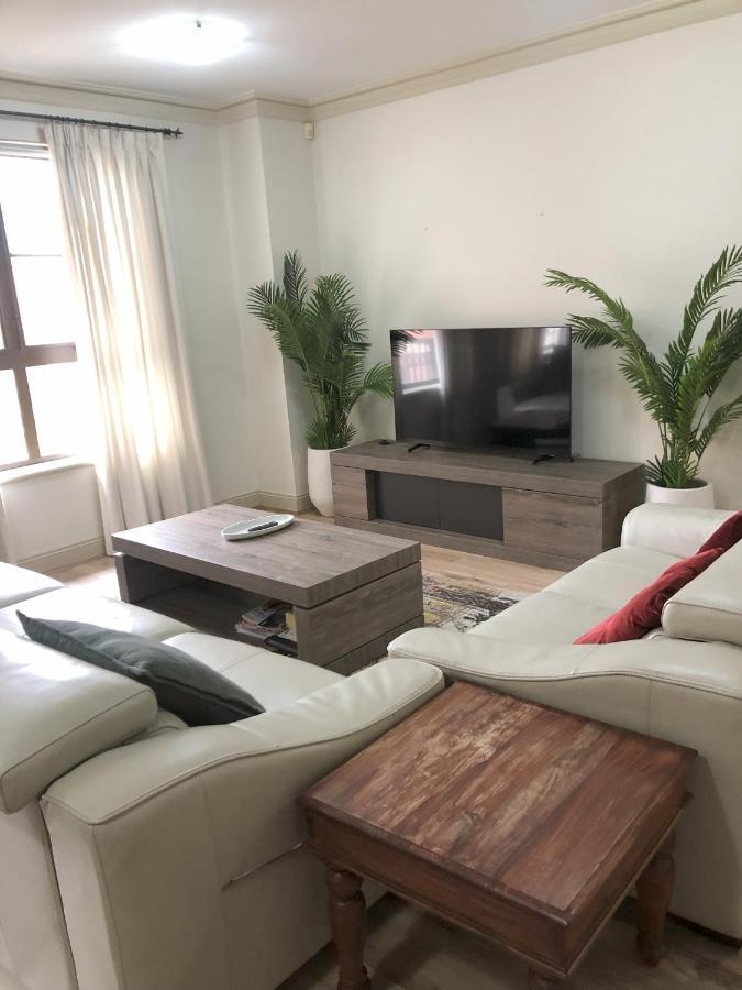Superb In Adelaides East End Apartment