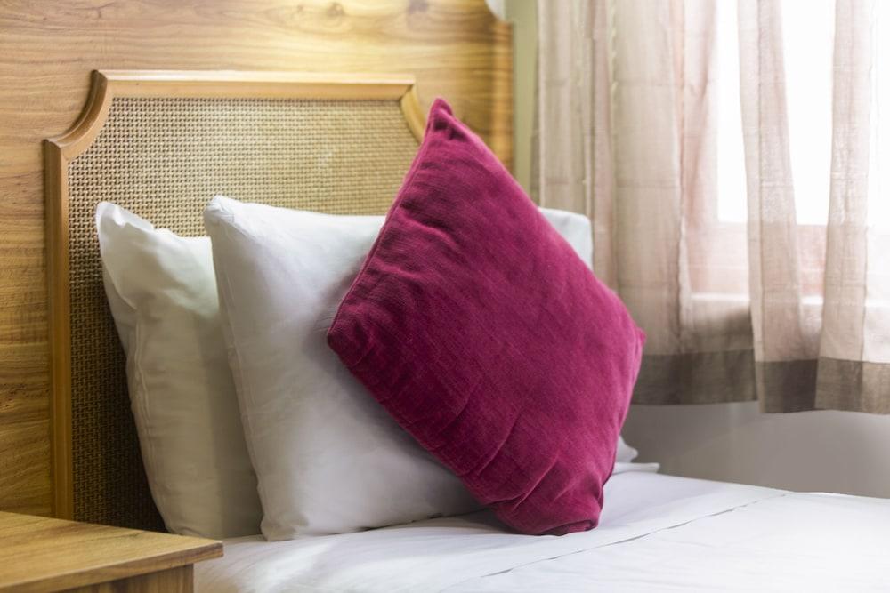 Hotel Paringa 3*