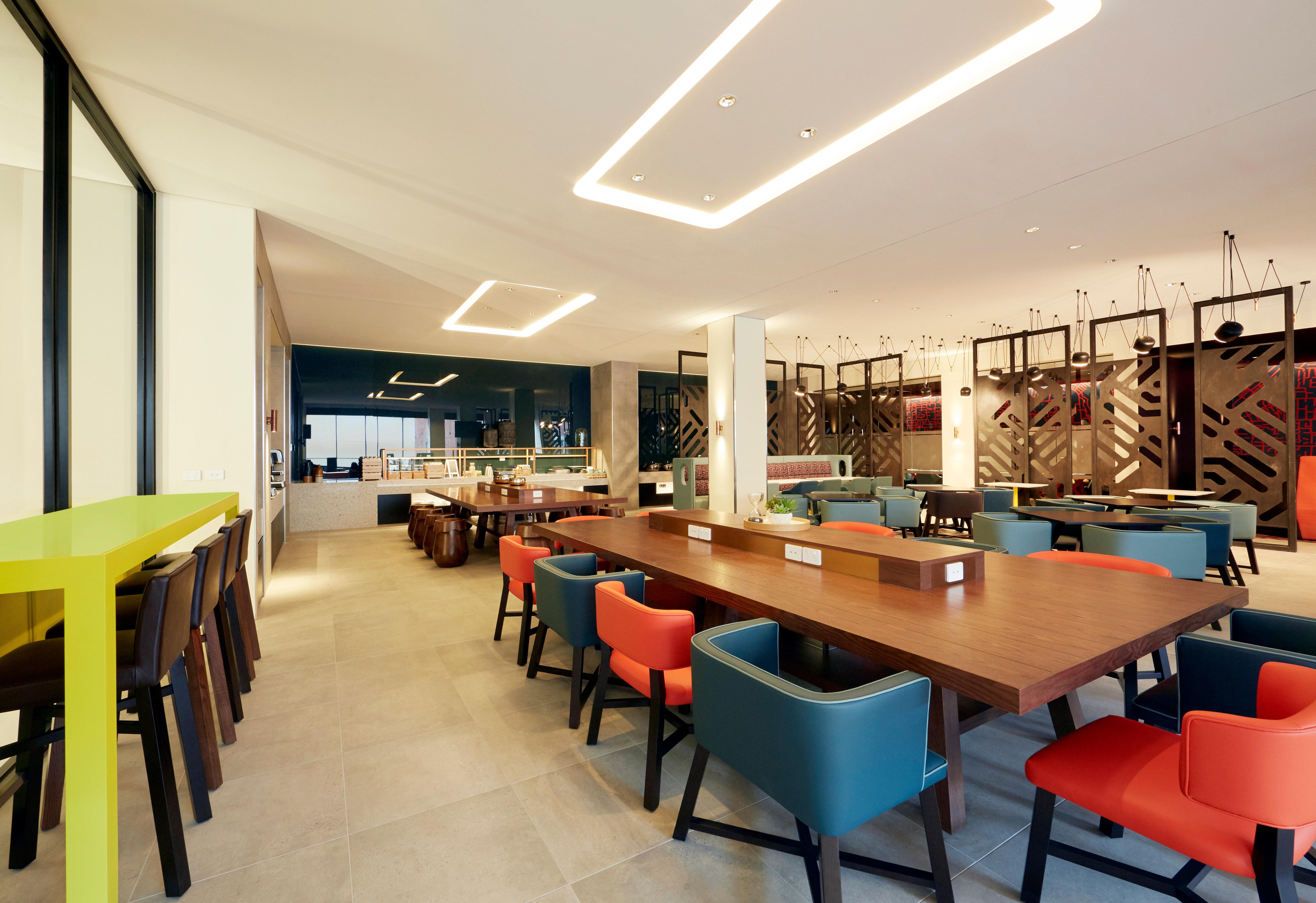 Hotel Express Centre By Ihg