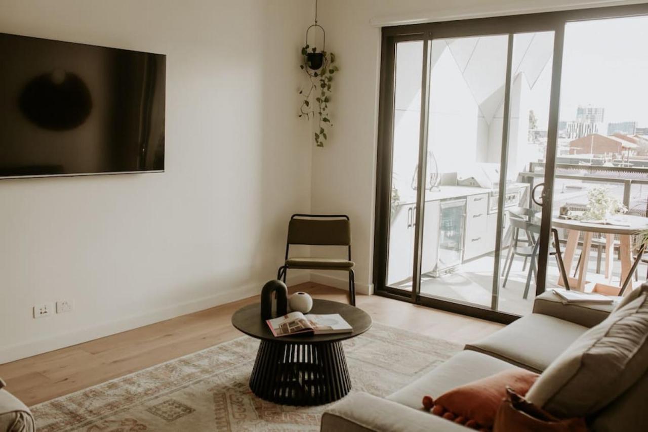 Sylo Luxury - Lvl 2 Adelaide