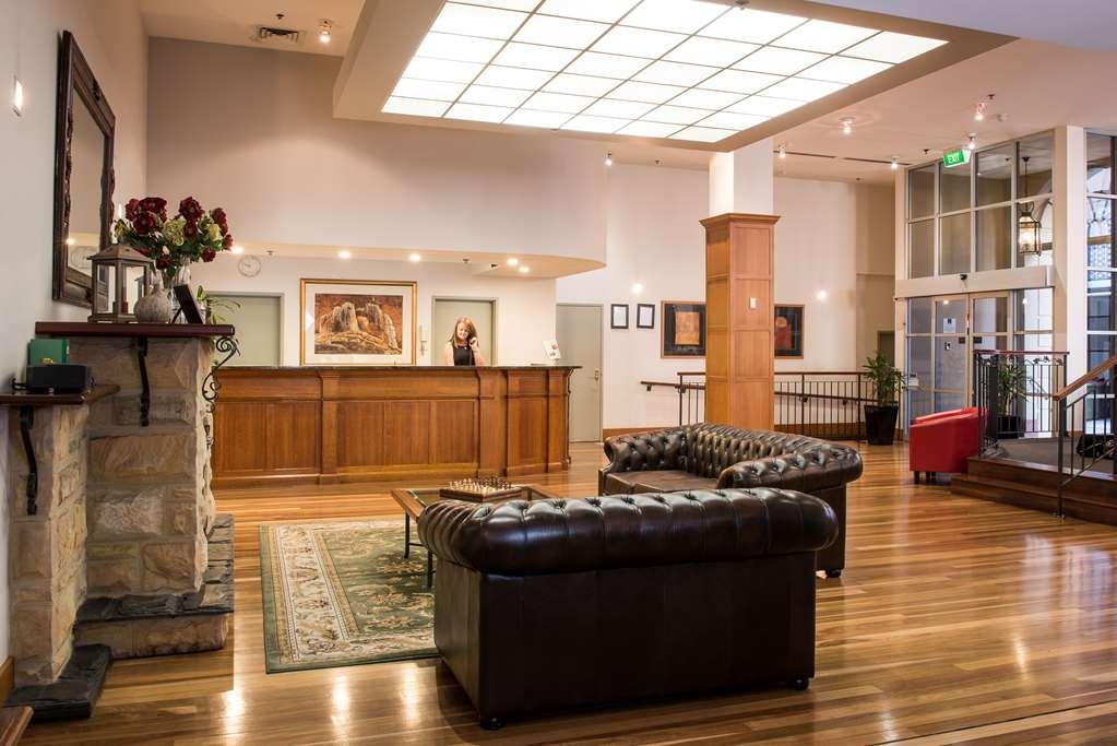 Hotel The Chancellor On Currie Adelaide