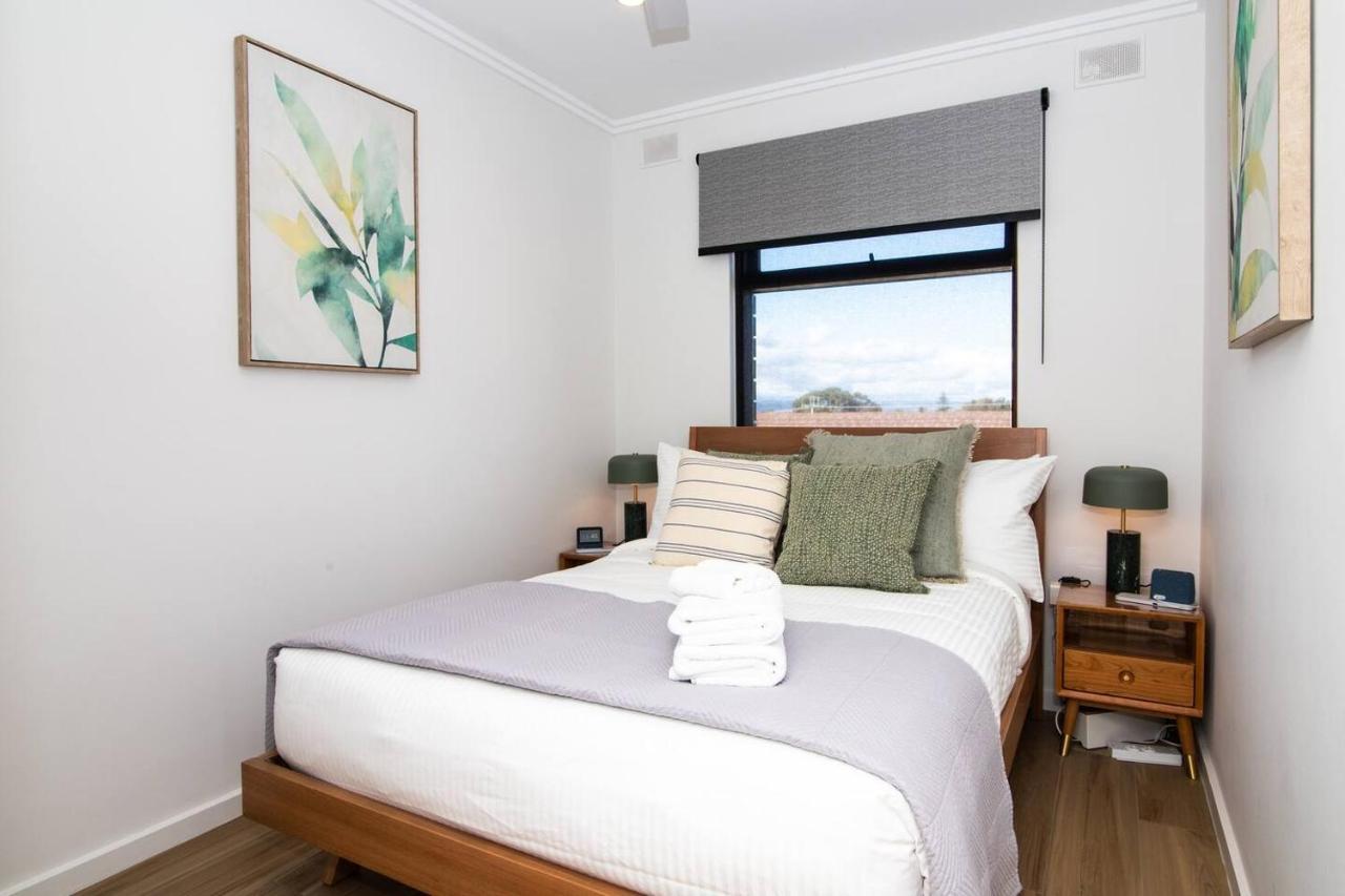 Seaside Smart - Coastal Chic At Henley * Adelaide