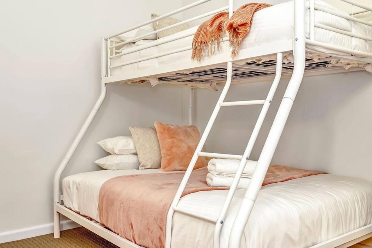 Apartamento Adventure Awaits - Footsteps From West *