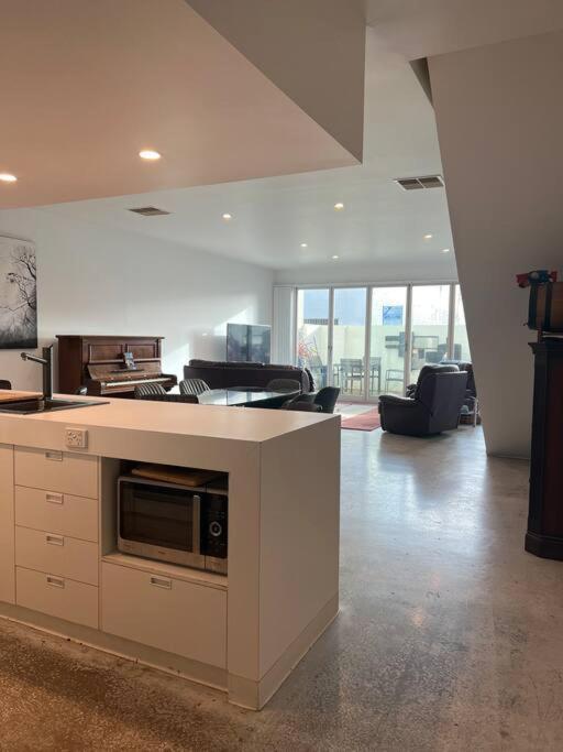 Apartment Access To Cbd Has To Offer
