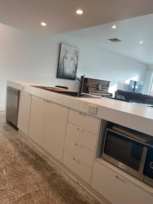 Apartment Access To Cbd Has To Offer Adelaide