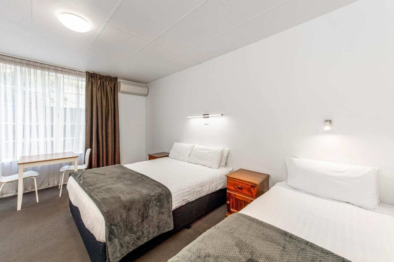 Econo East Lodge