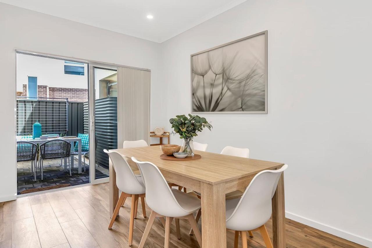Oceanside At Christies - Contemporary Comfort Holiday home Adelaide