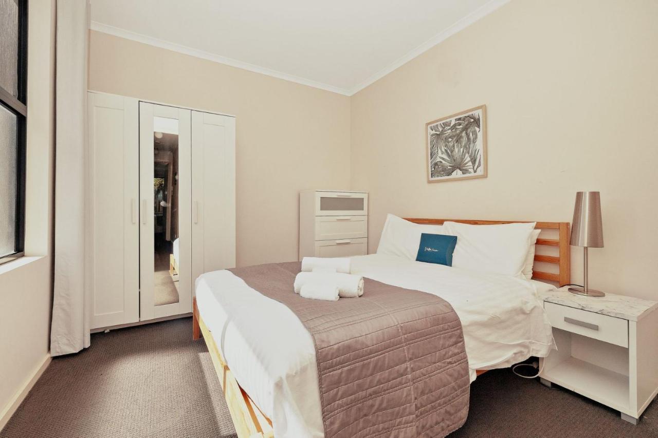 3 Bedroom Townhouse Near Gouger Street - Pets Friendly - Free Parking - Free Wifi Apartment Adelaide
