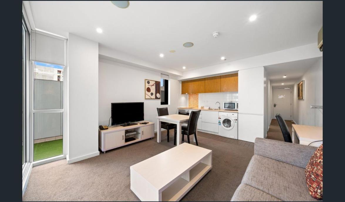 Hi 5 Star Luxury Oasis Adelaide