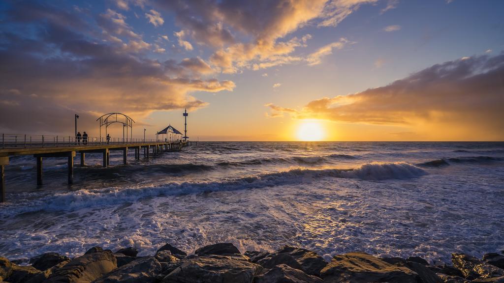 Apartment Glenelg Holiday And Corporate