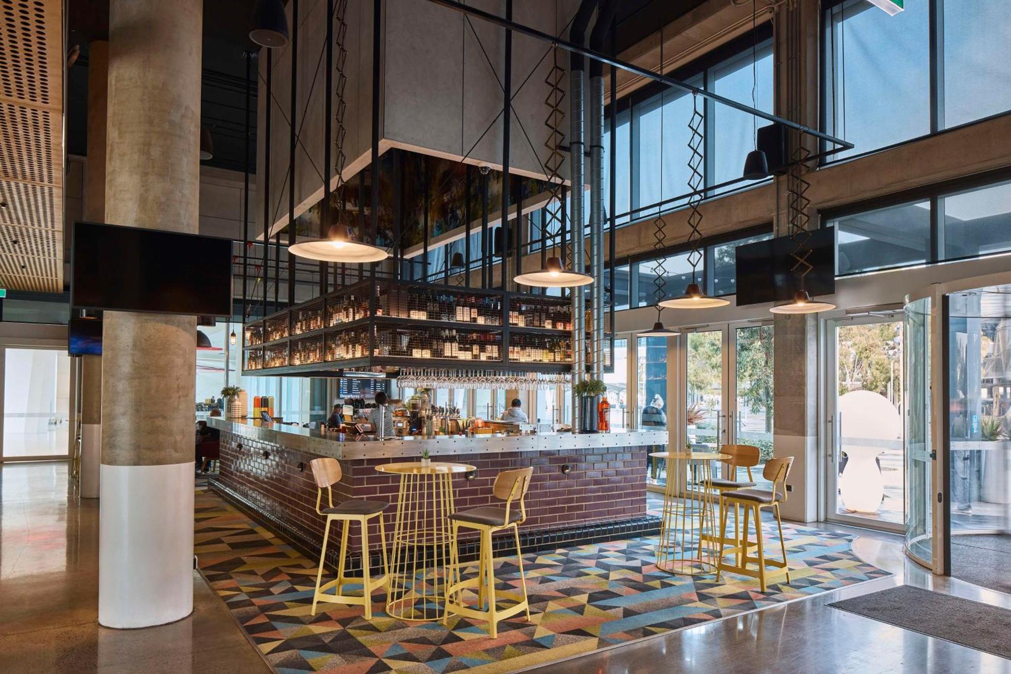 Hotel Atura Airport