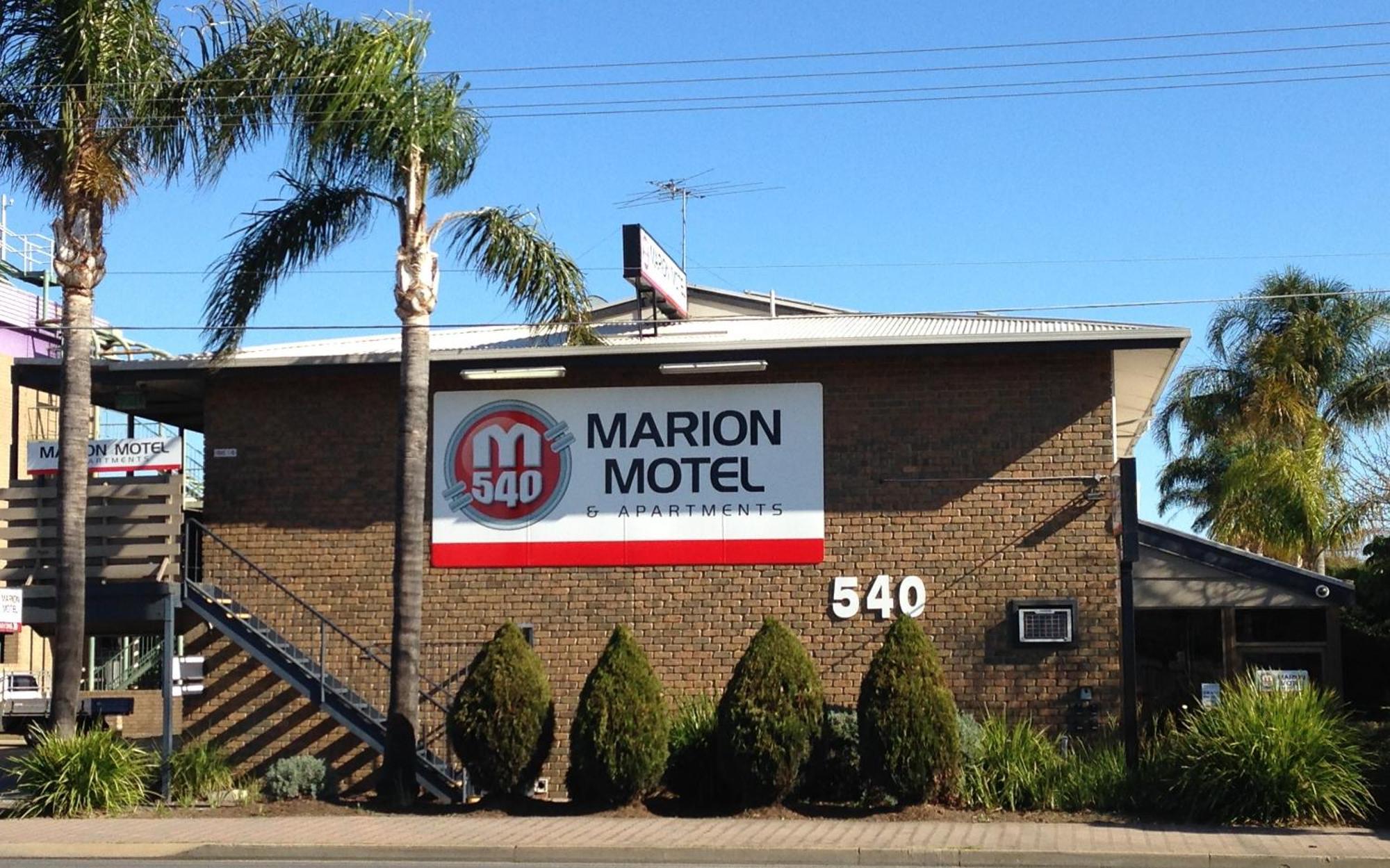 Motel Marion And 3*