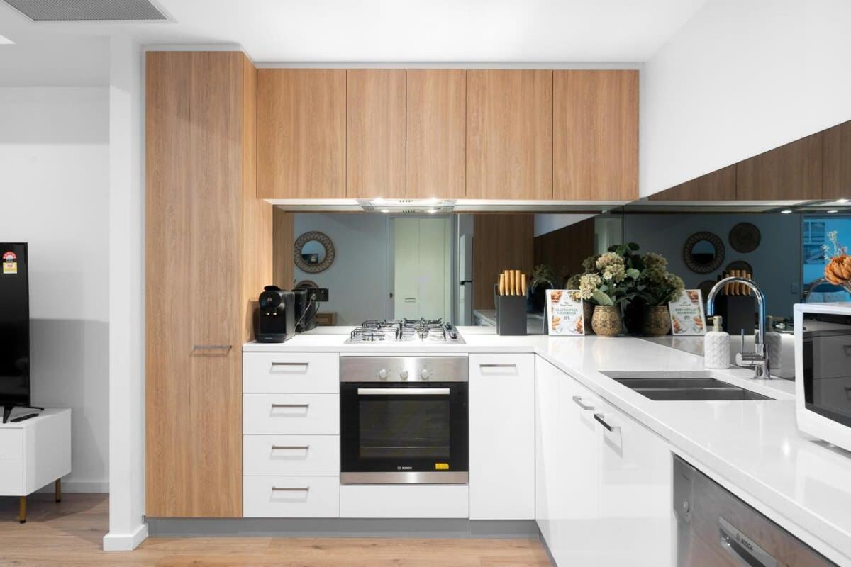 The Amazing Escape - Cbd Modern 1br Apartment *