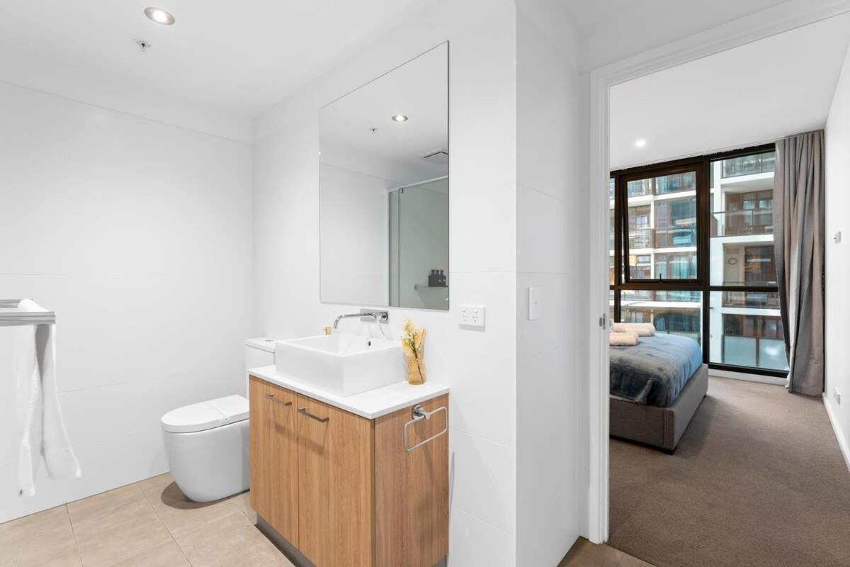 The Amazing Escape - Cbd Modern 1br Apartment
