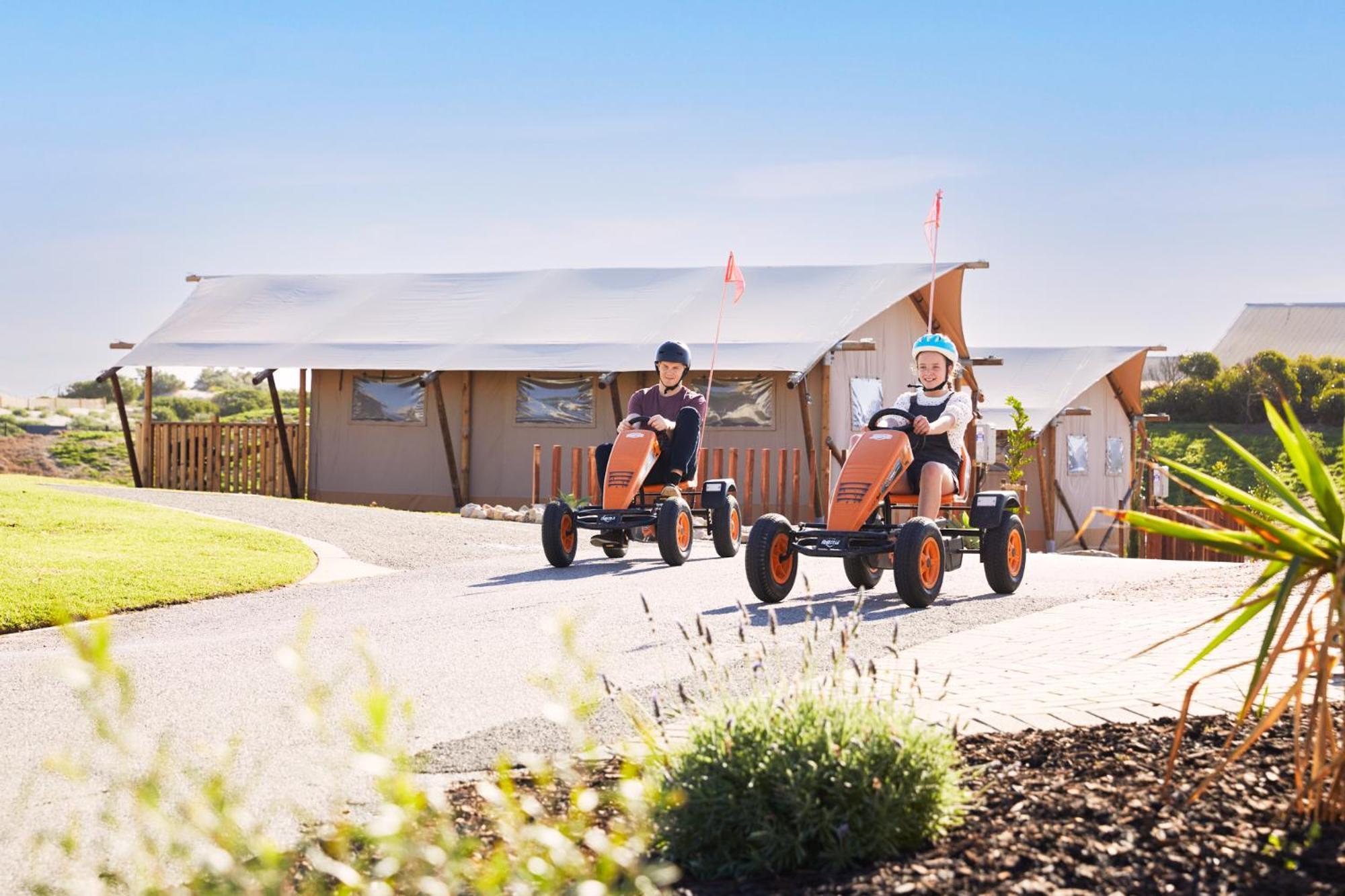 Holiday park The Retreat West Parks 4*