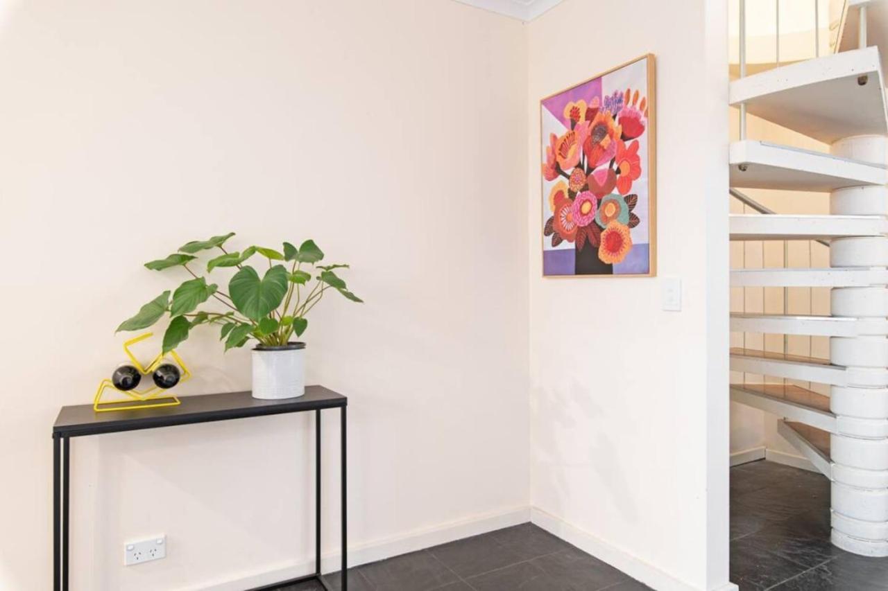 Character And Charm 3br With Free Wine Adelaide