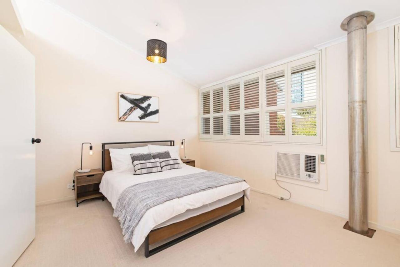 Character And Charm 3br With Free Wine Holiday home Adelaide