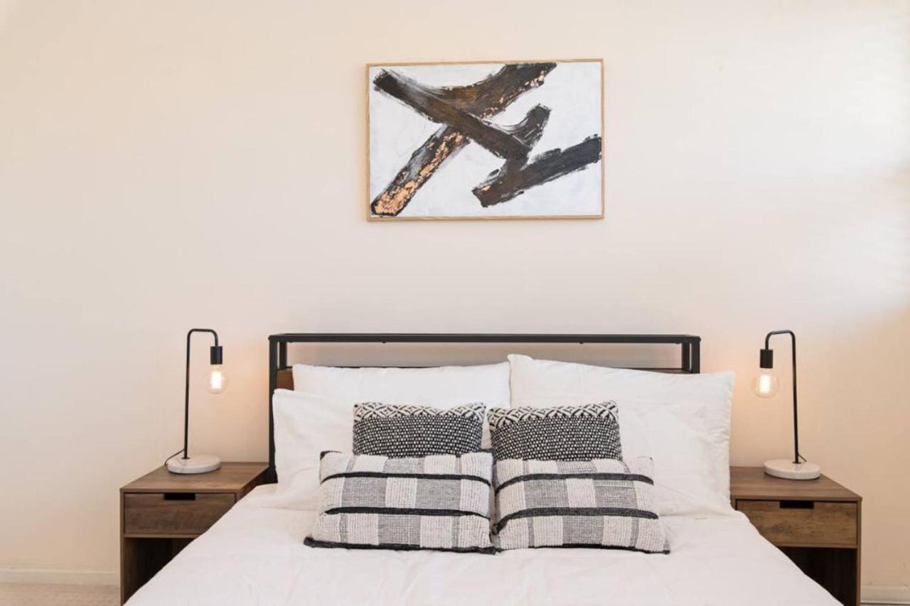 Character And Charm 3br With Free Wine * Adelaide