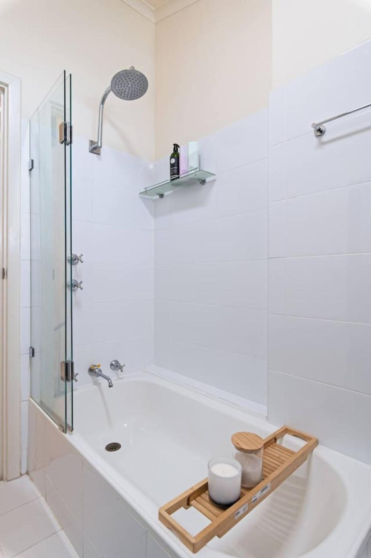 Character And Charm 3br With Free Wine Adelaide