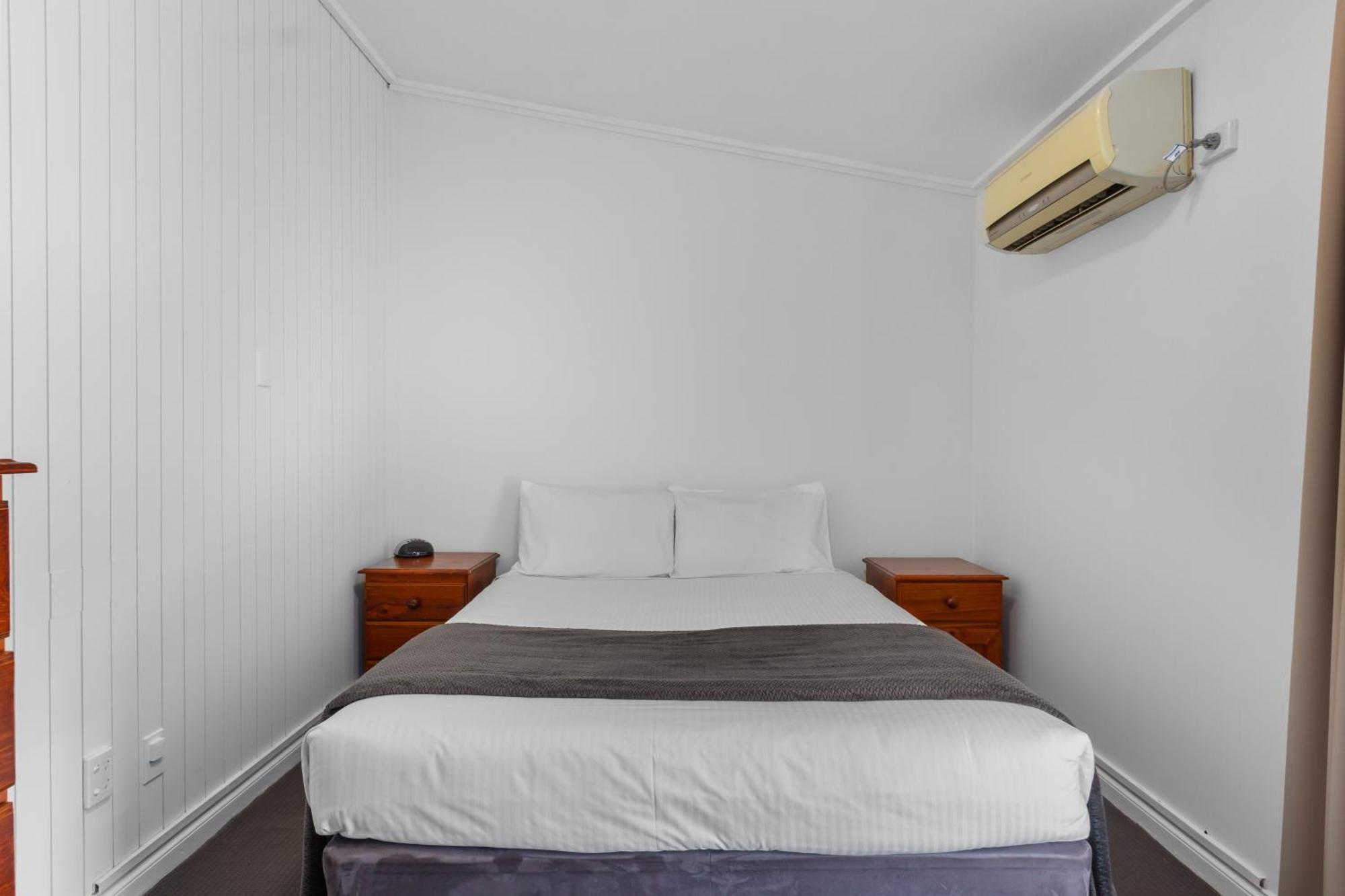 Econo East Adelaide