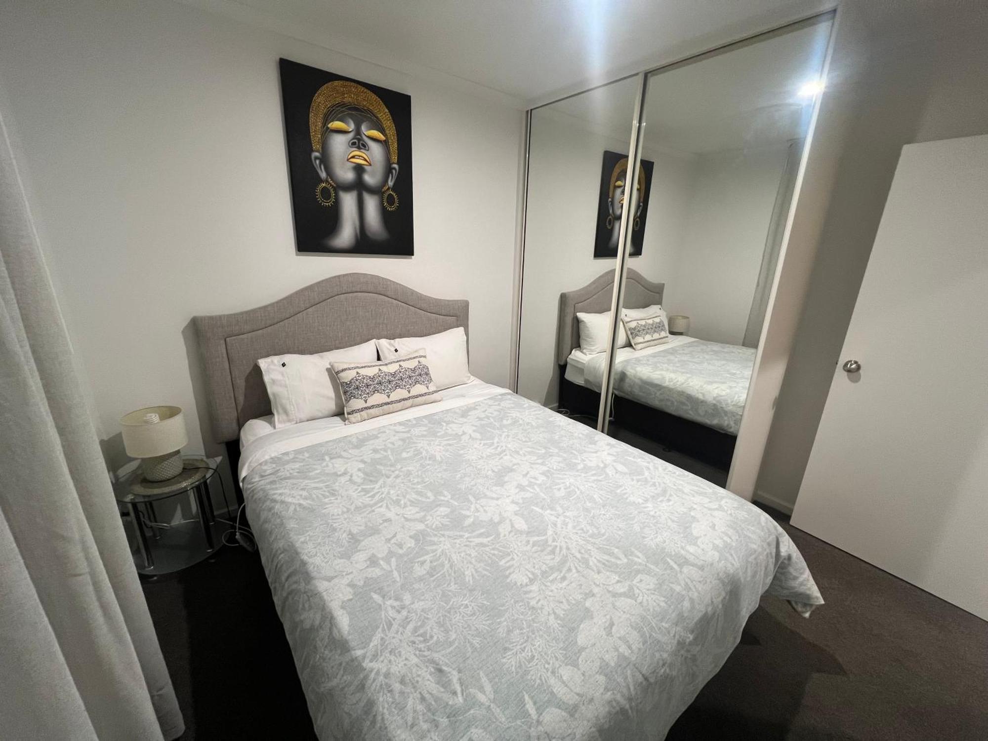 Apartment Cbd - 3br, 2bath & Carpark *