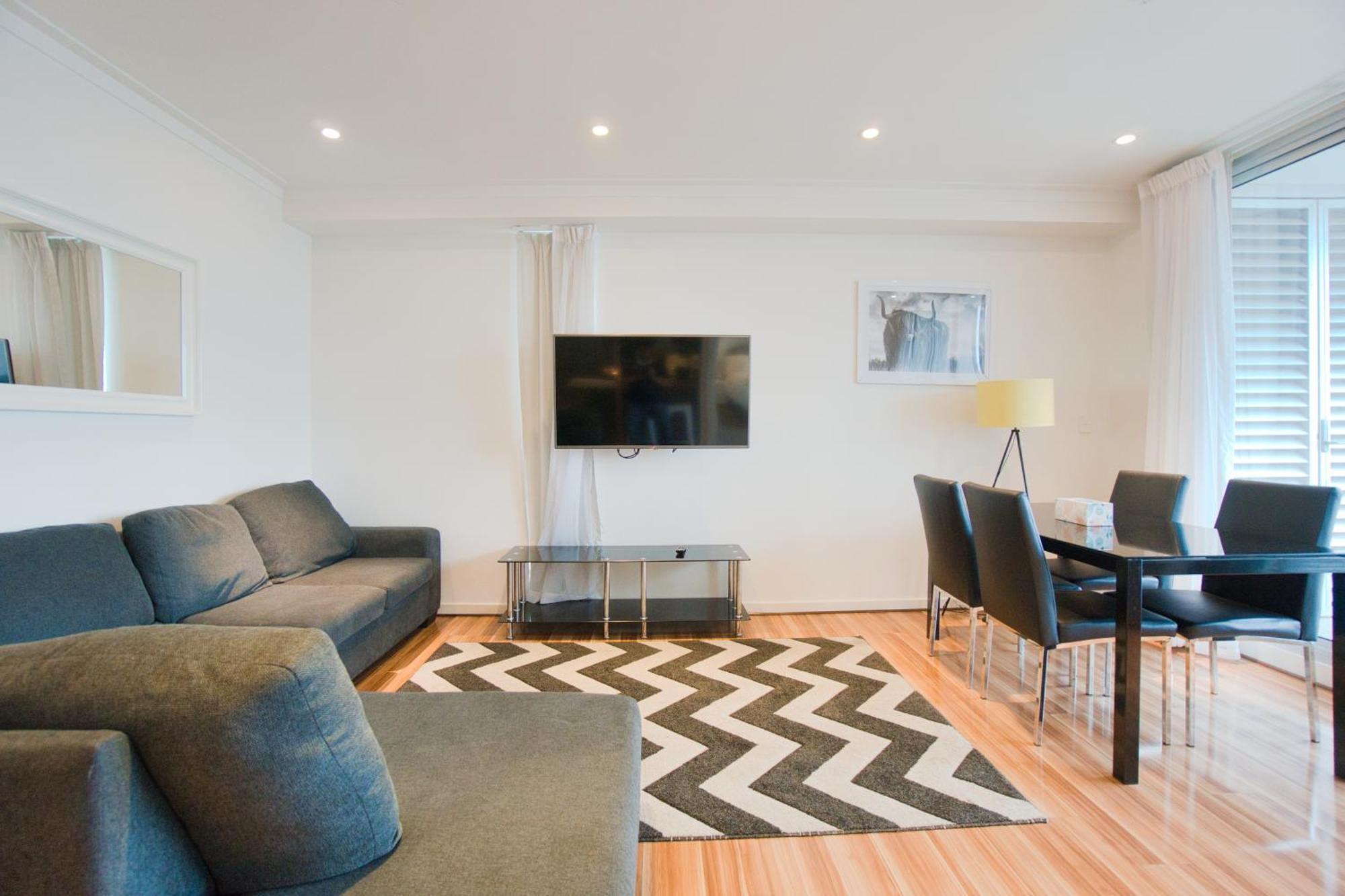 Luxury 2br Serviced 1206 At The Rowlands *